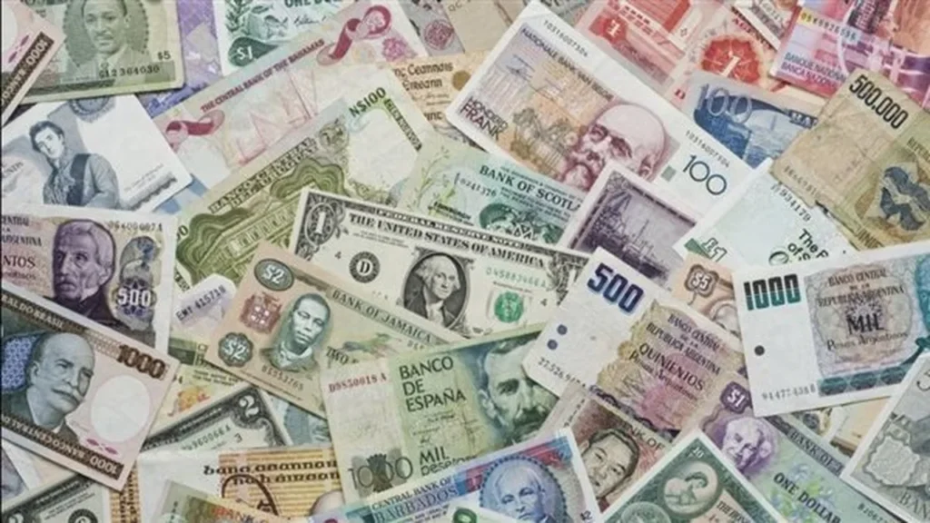 استقرار أسعار الدولار والعملات الأجنبية مقابل الجنيه في تعاملات الأحد المحدودة